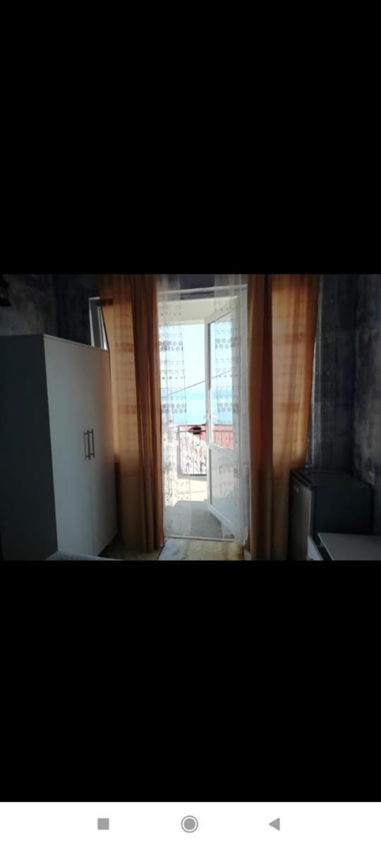 קבריאטי Geno Guest House מראה חיצוני תמונה
