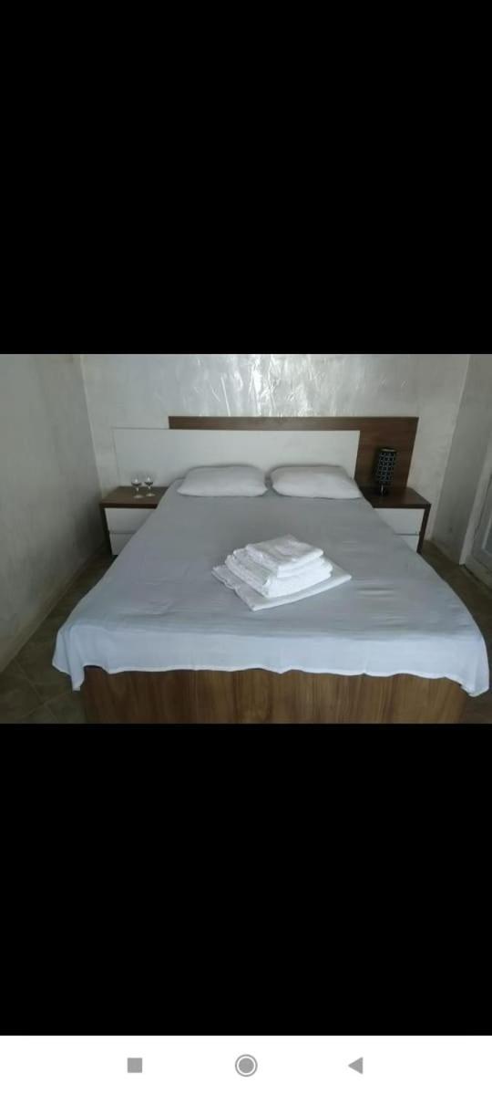 קבריאטי Geno Guest House חדר תמונה