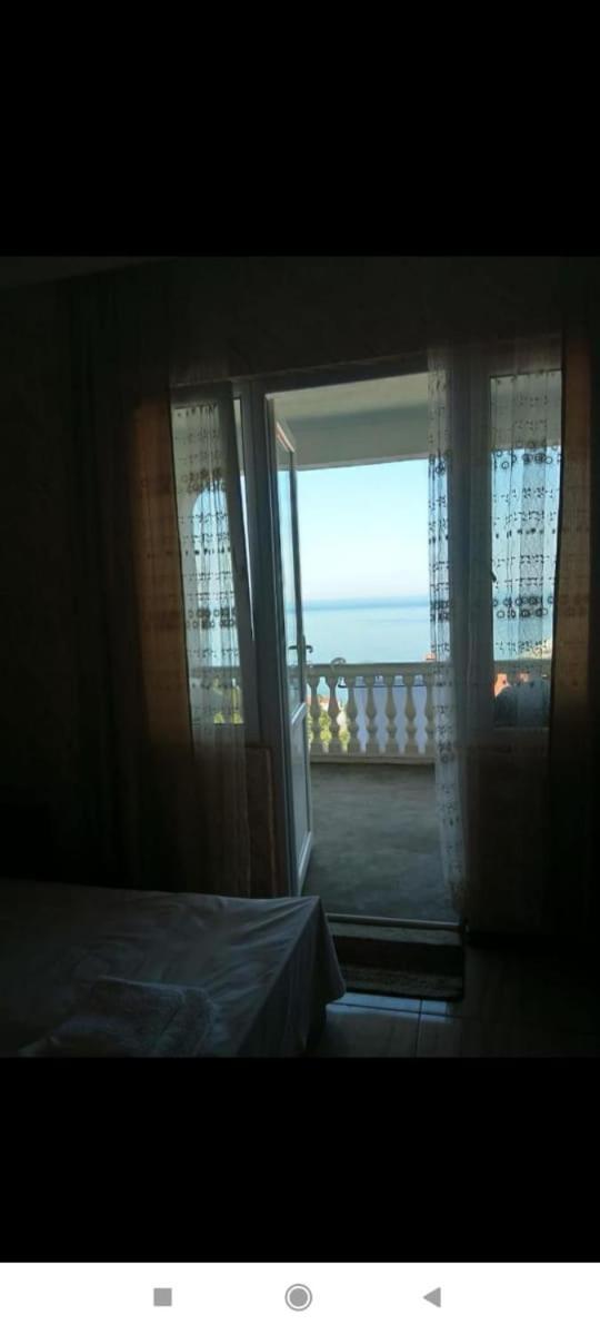 קבריאטי Geno Guest House חדר תמונה