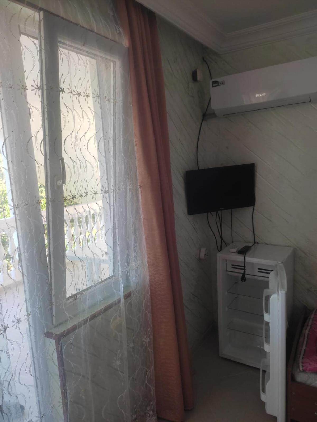 קבריאטי Geno Guest House חדר תמונה