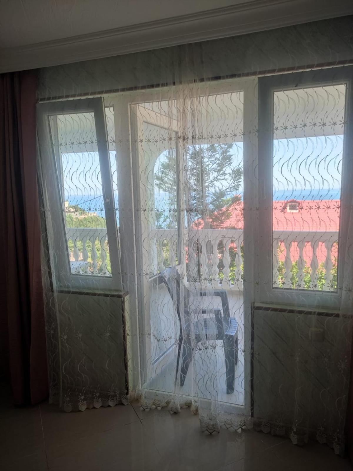 קבריאטי Geno Guest House חדר תמונה